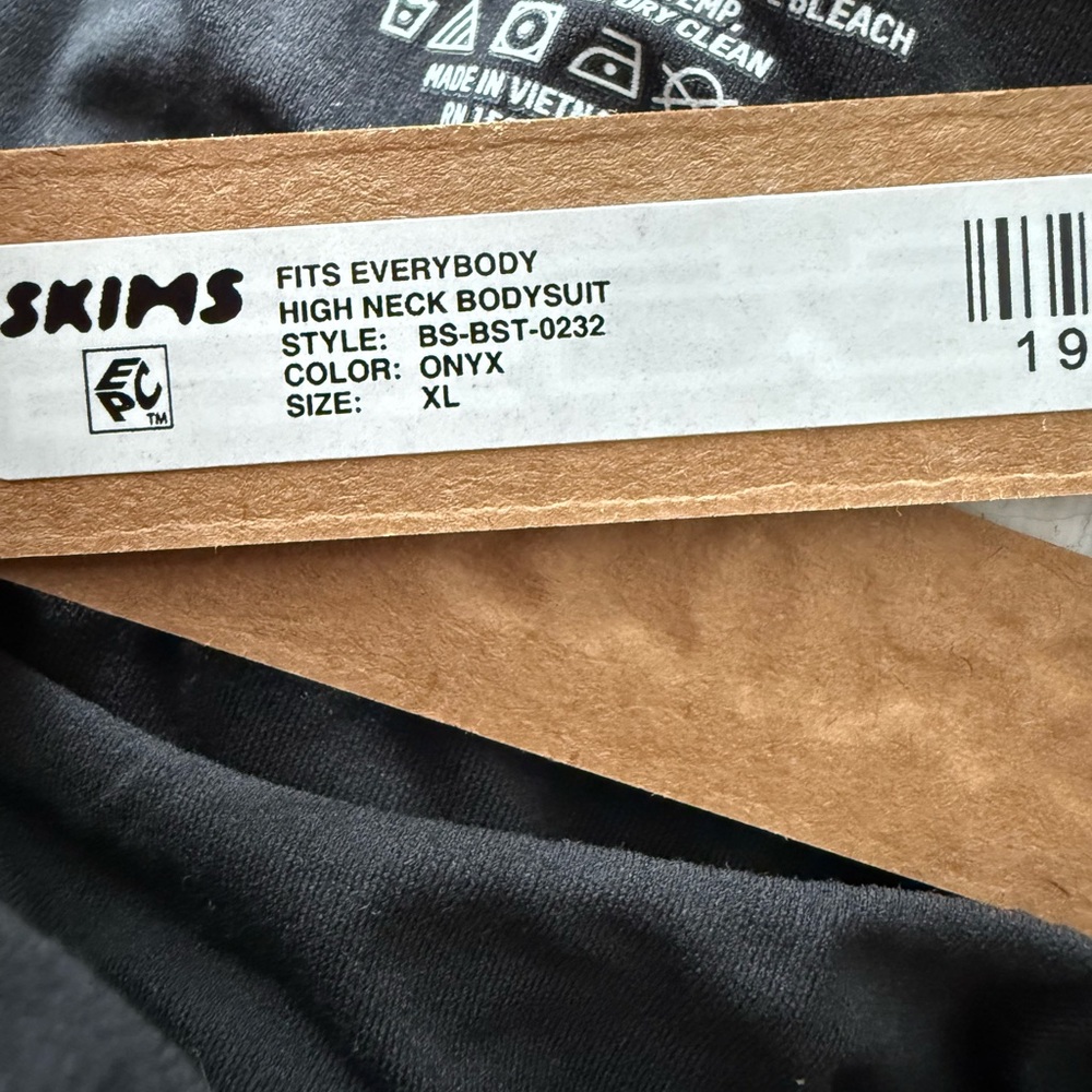 Skims Fits Everybody High Neck Bodysuit in Onyx/Black Size XL NWT - Picture 7 of 7